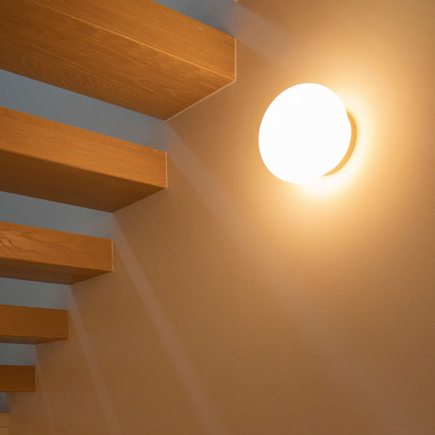 GLO BALL CEILING