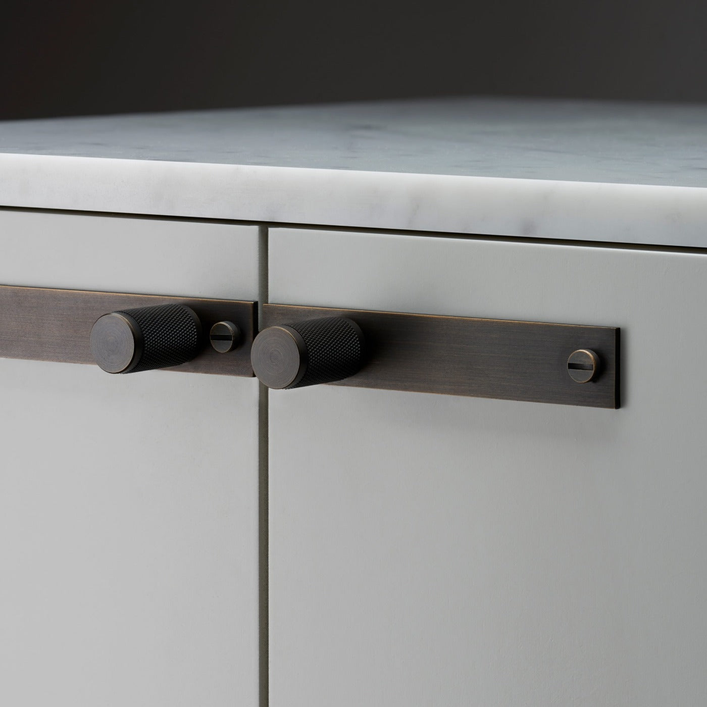 FURNITURE KNOB PLATE CROSS