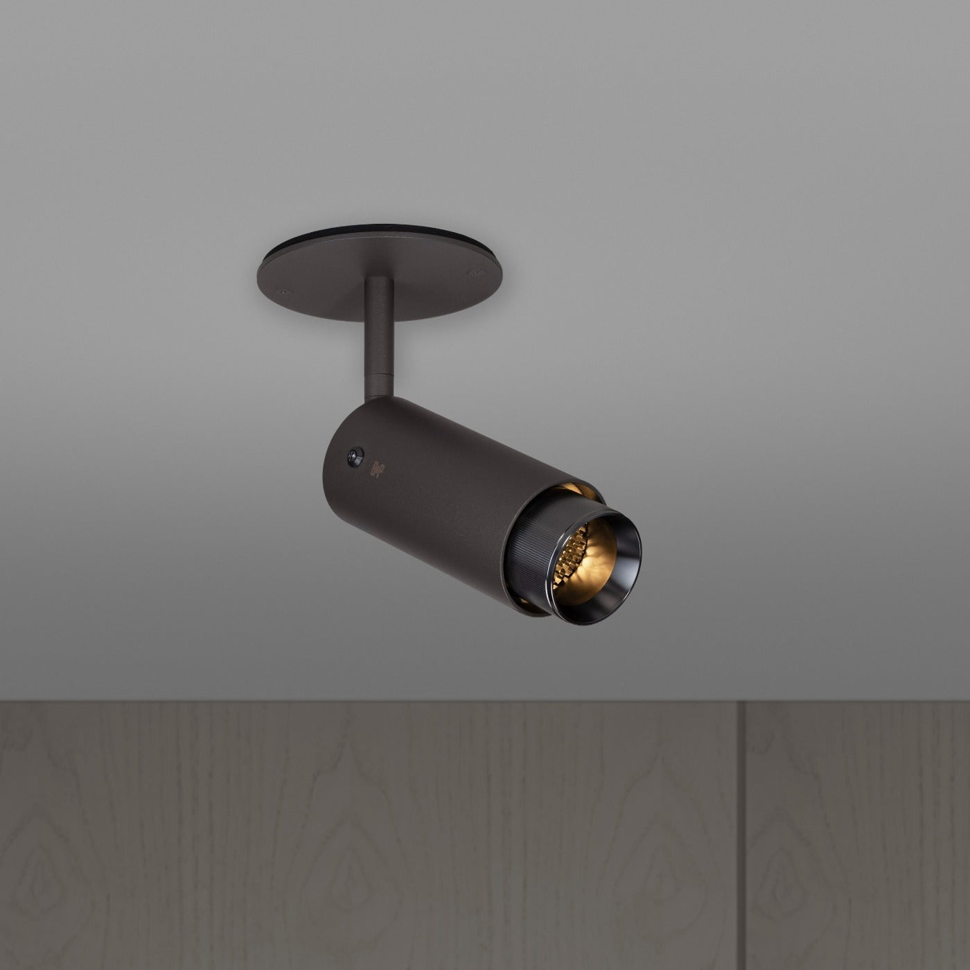 EXHAUST SPOT / GRAPHITE