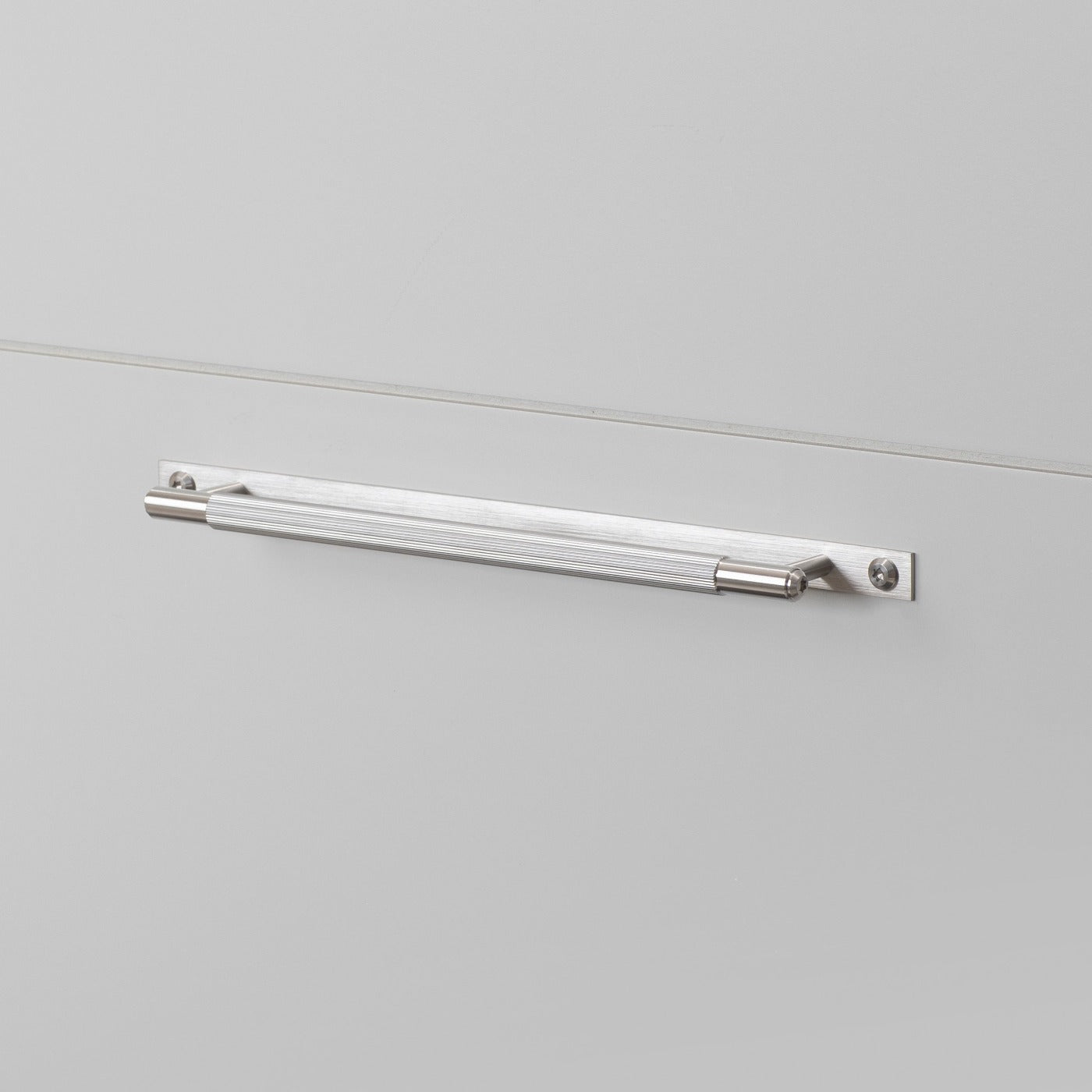 PULL BAR PLATE LINEAR