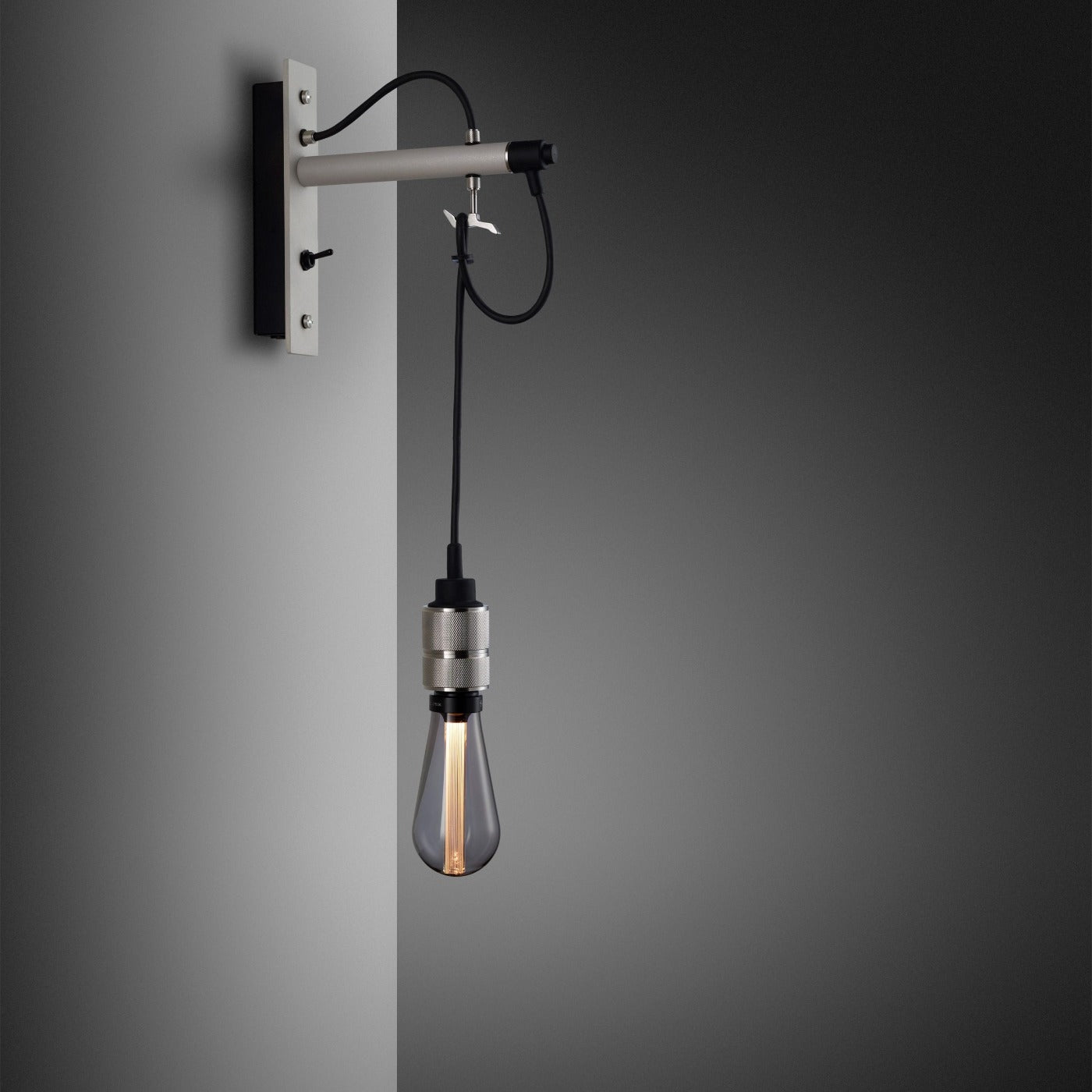 HOOKED WALL NUDE / STONE