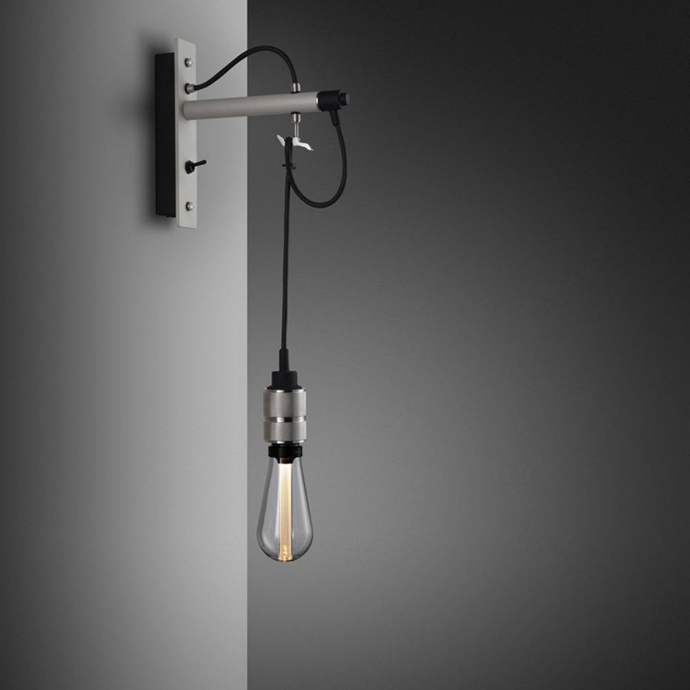 HOOKED WALL NUDE STEEL