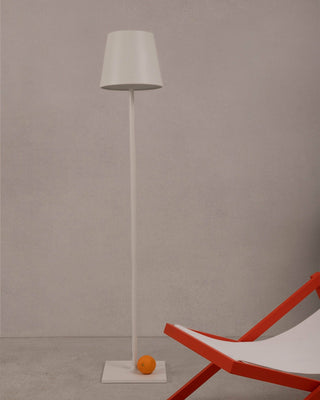 TOC 1500 Lámpara pie de salón blanco