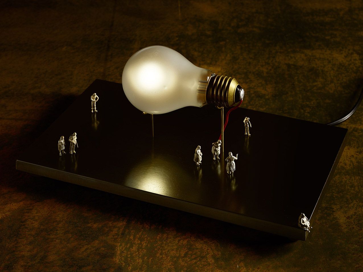 Monument for a Bulb