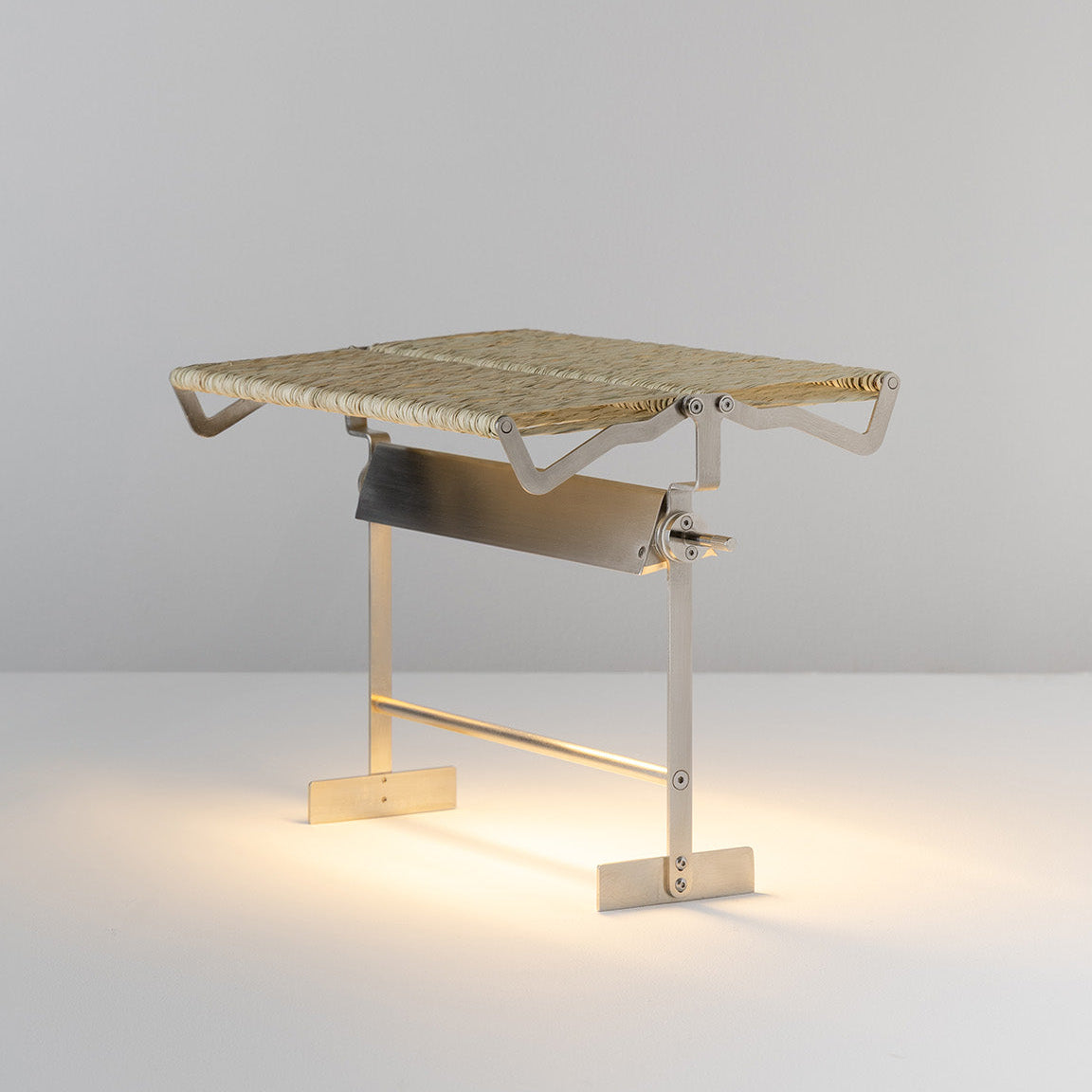 Nilia table nickel