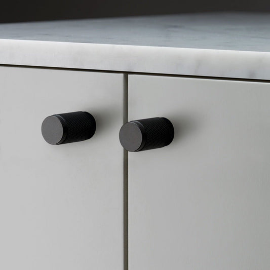 FURNITURE KNOBS CROSS BLACK