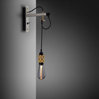HOOKED WALL NUDE BRASS