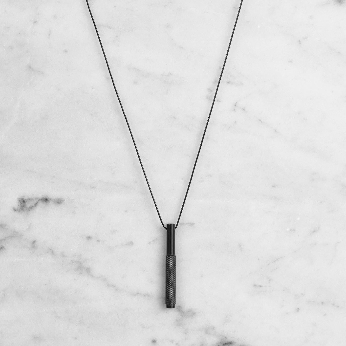 NECKLACE VERTICAL LINEAR